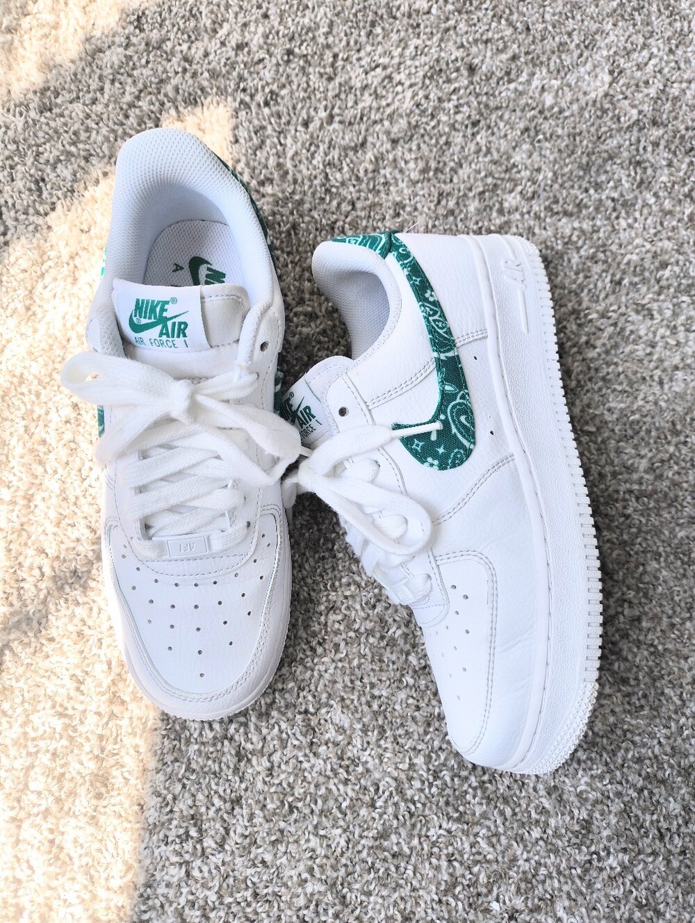 Wmns Nike Air Force 1 " Green Paisley" Size 7W - 5.5M